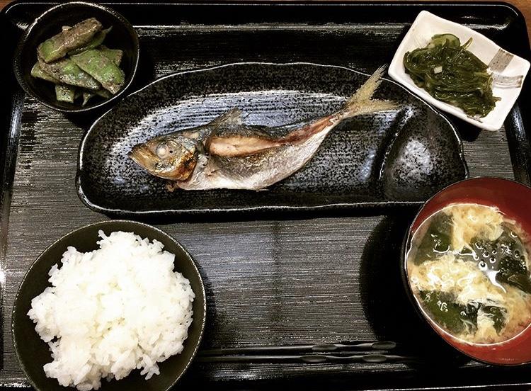 昼食（内山魚店様）